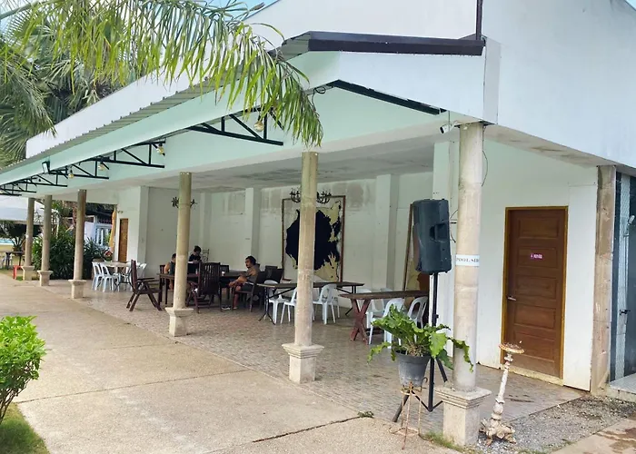 리조트 The Ranch Cebu Powered By Cocotel